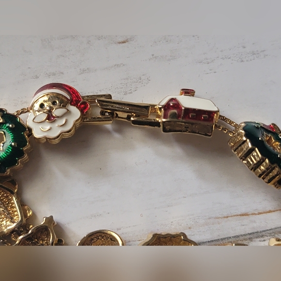 Vintage | Chriatmas Slide Charm | Enamal | Bracelet | GUC | - Picture 5 of 6